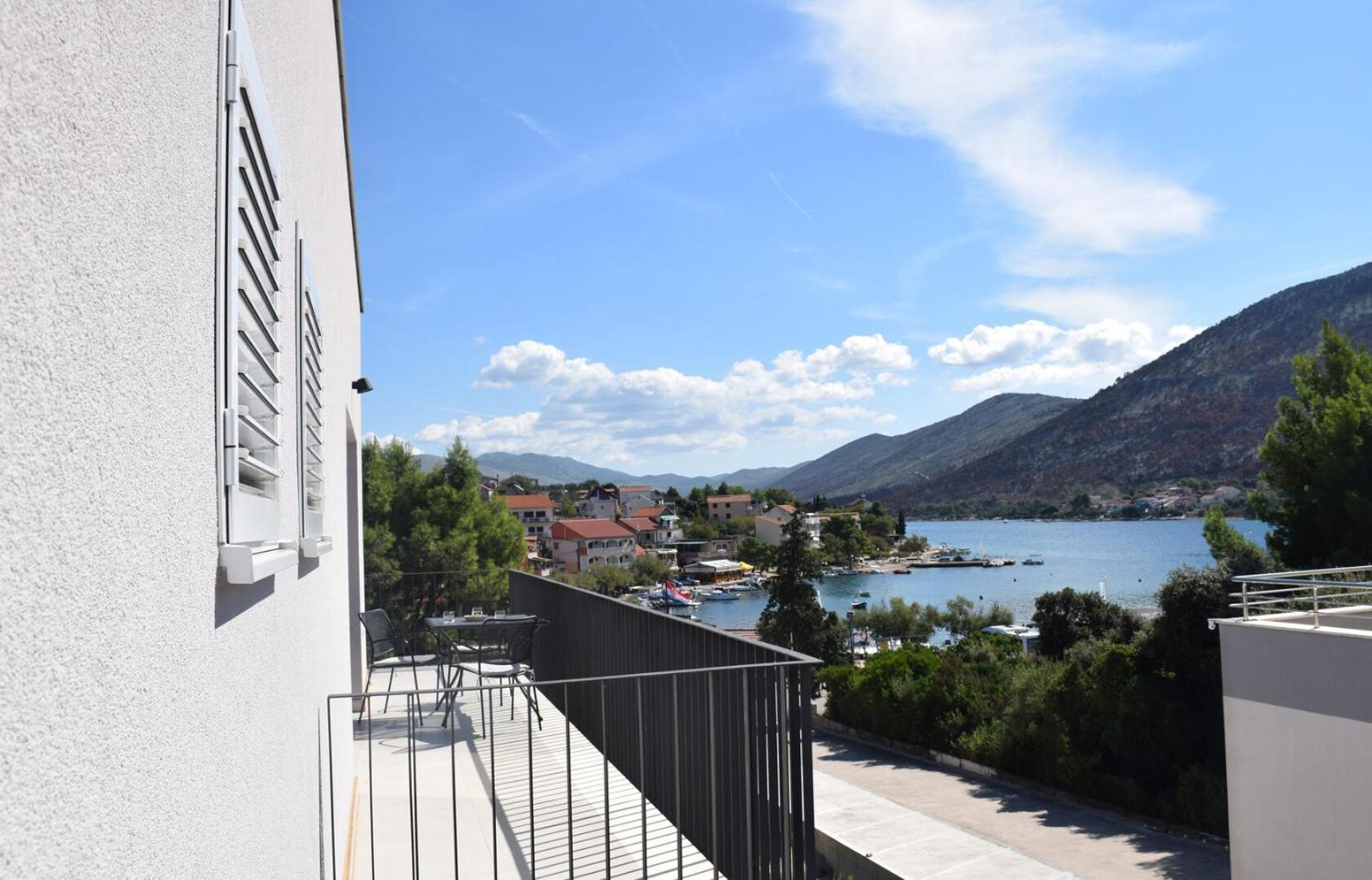 Arte Oliva Bed & Breakfast Grebastica Exterior photo